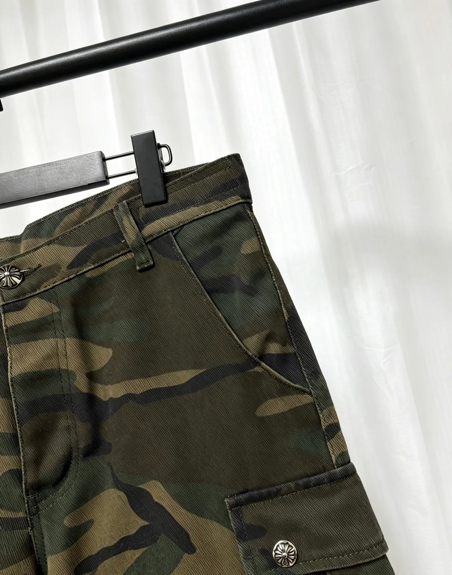 Chrome Hearts Chrome Hearts ， ， 、 ， 。 Series， ， ， 。 ， ， ，Wear-Resistant ， 。 ， ， ， ， 。 ， ， White ， Size S-XL